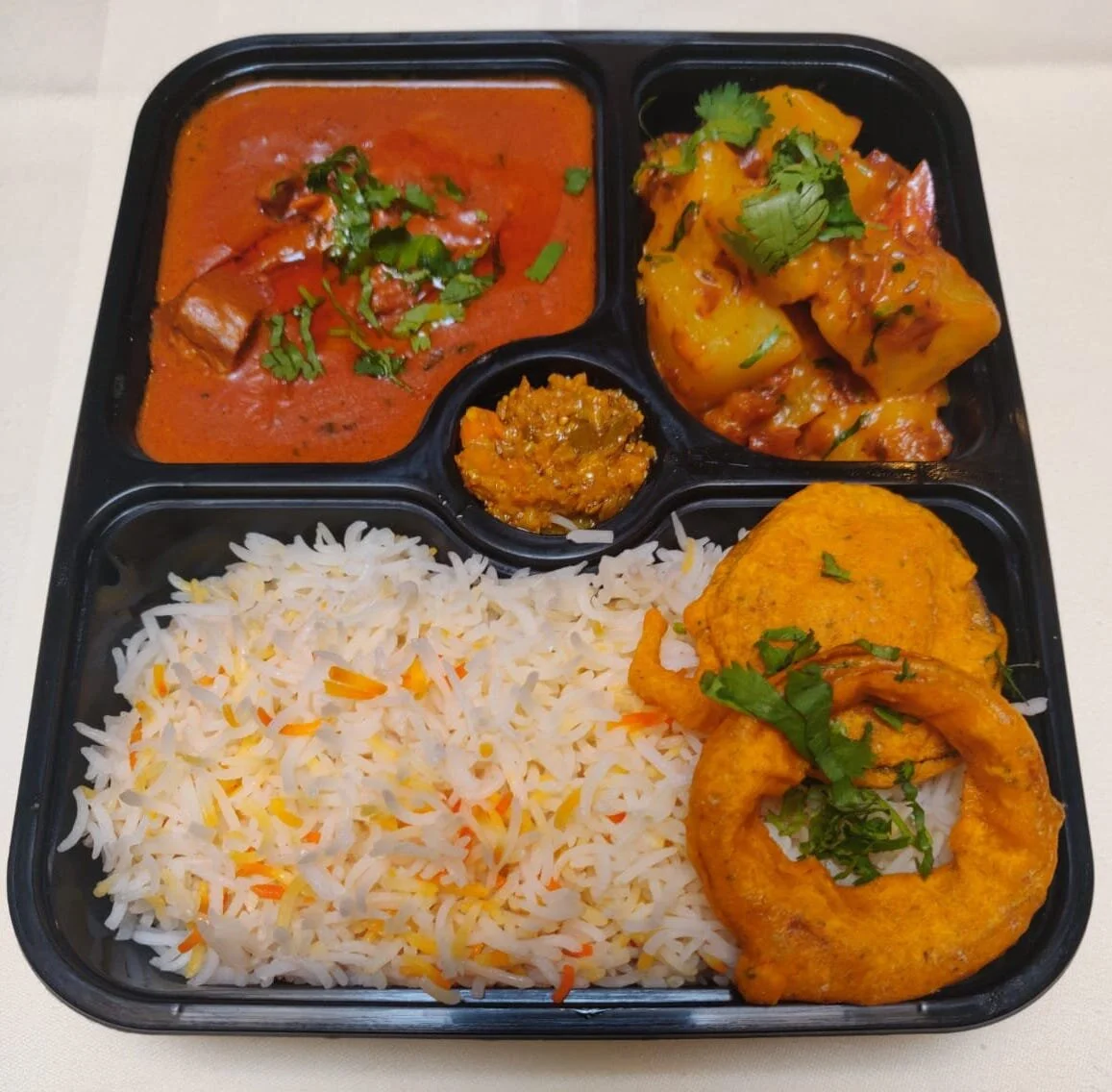 Lunchbox Indien VEDAS Restaurant Indien 2.jpg